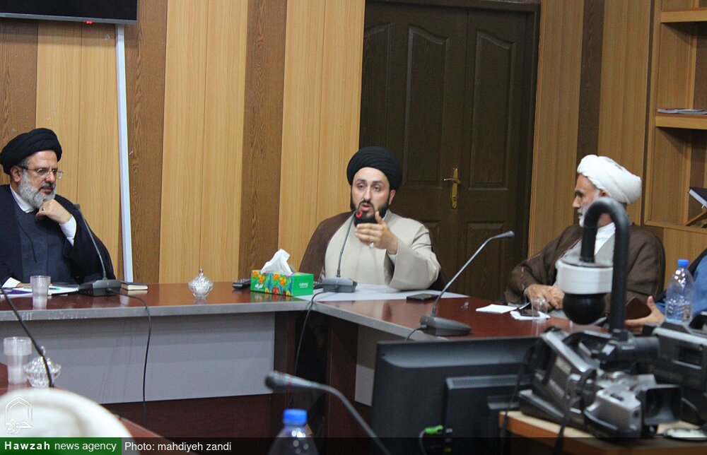 جهانیشدن حوزههای علمیه با الگوی مکتب سلیمانی/ استان کرمان مرجعیت بینالمللی در زمینه گفتمانسازی مقاومت پیدا کند+ عکس