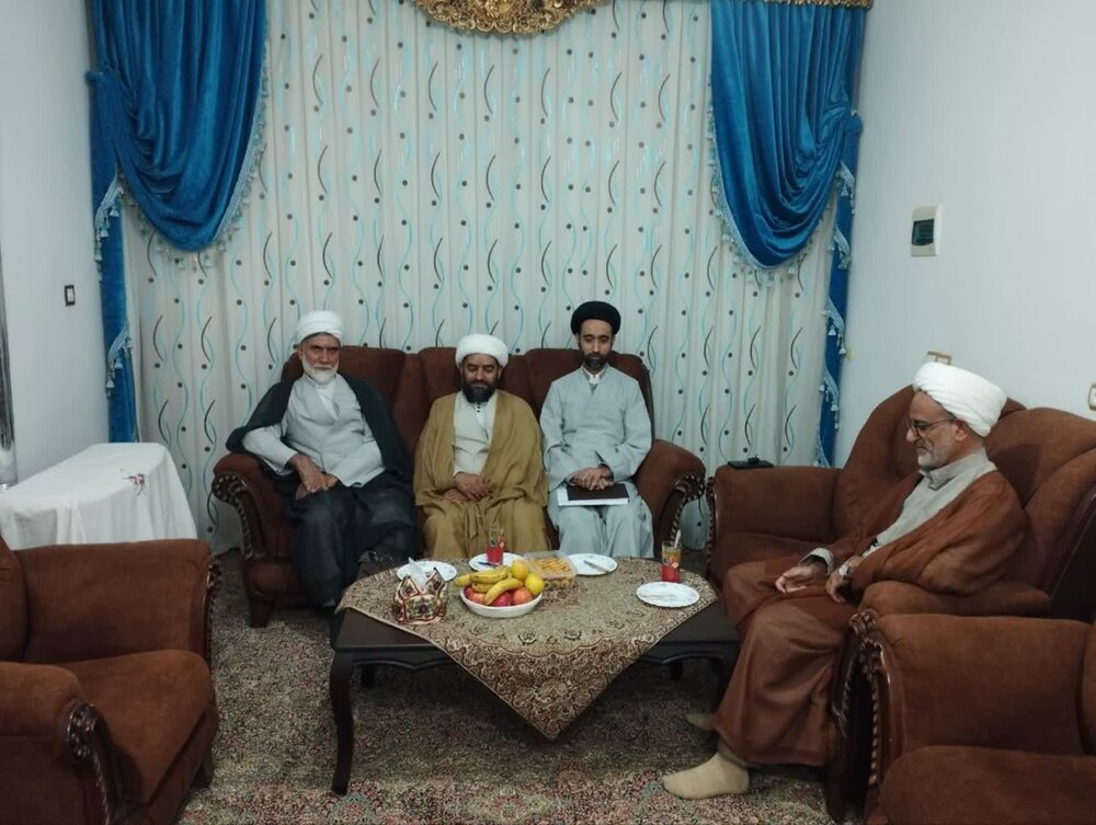 دیدار معاون تبلیغ کرمان با مبلغ طرح هجرت روستای روح آباد