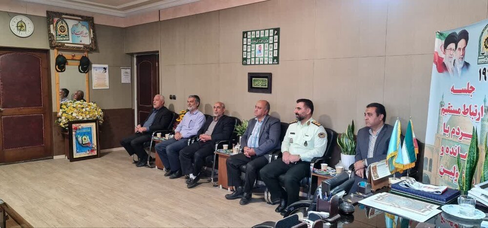 نیروهای انتظامی، استوار و محکم پای کار انقلاب و کشور ایستاده‌اند