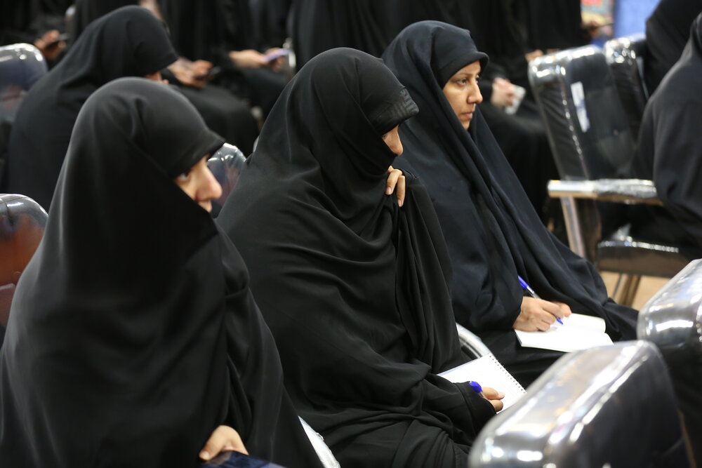 تصاویر/ دیدار آیتالله فقیهی با جمعی از طلاب خواهر حوزه آیتالله شهید غفاری(ره) تصاویر/ دیدار آیتالله فقیهی با جمعی از طلاب خواهر حوزه آیتالله شهید غفاری(ره)