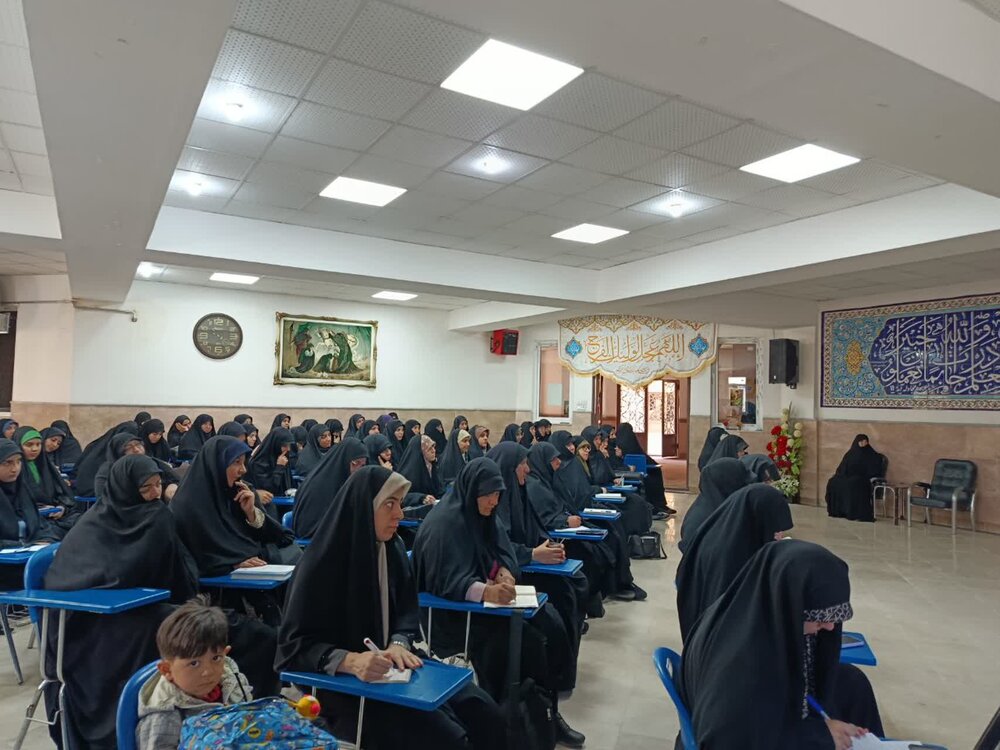 برگزاری جلسه اخلاق کاربردی در مدرسه علمیه الزهرا(س) ارومیه+ تصاویر