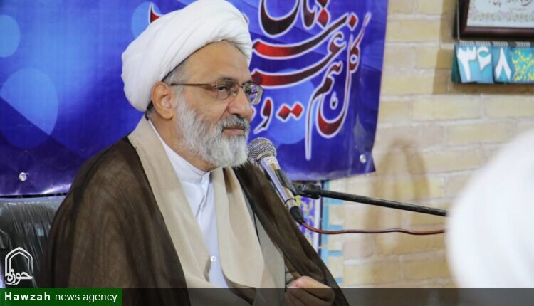 حضور در درس خارج، جهادی برای حفظ حوزه و تمدن اسلامی