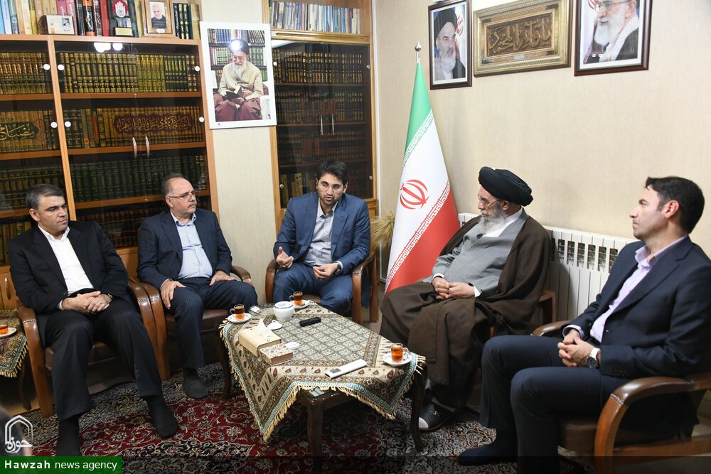 اخد مالیات با رعایت احترام، انصاف و تدبیر باشد