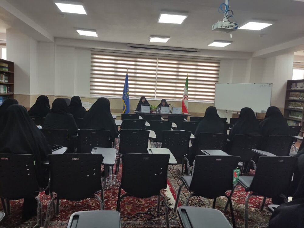 کرسی علمی ترویجی «سبک شناسی درمان حسادت از منظر قرآن و عترت» برگزار شد