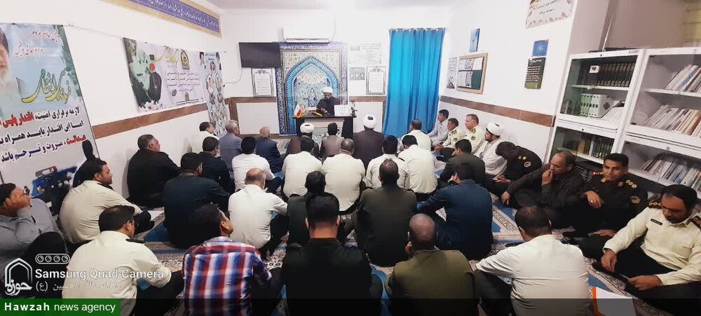 نیروی انتظامی نماد اقتدار و امنیت نظام اسلامی است