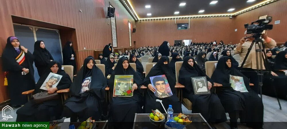 مادران شهدا، الگوی زینبگونههای عصر حاضر هستند