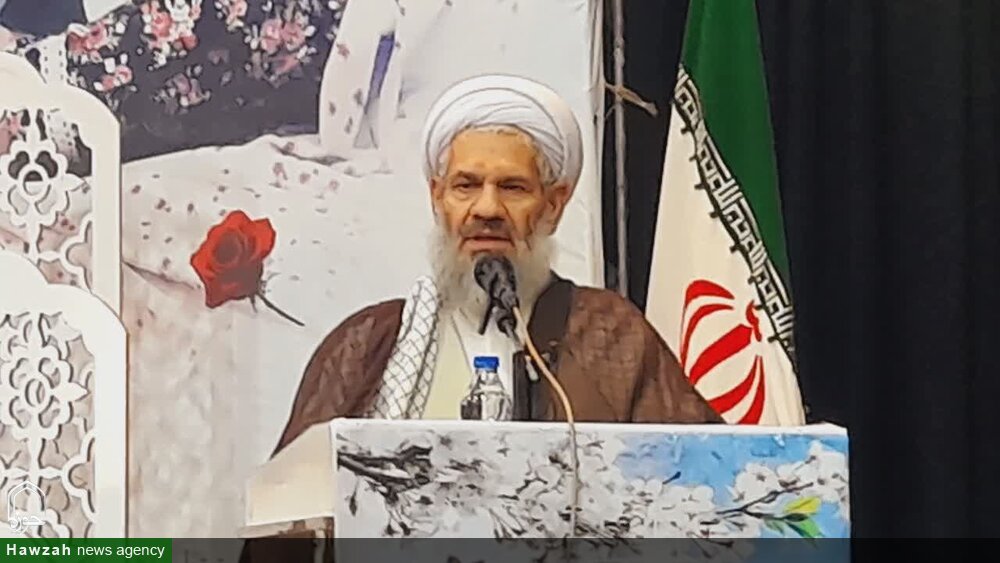 مادران شهدا، الگوی زینب‌گونه‌های عصر حاضر هستند