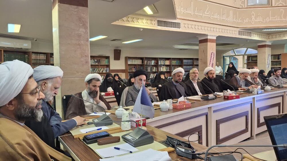 اجلاسیه «بررسی عملکرد کارگروه‌ها و آسیب‌شناسی روند تدوین پژوهش‌های پایانی سطوح عالی مدارس علمیه تخصصی استان تهران»،