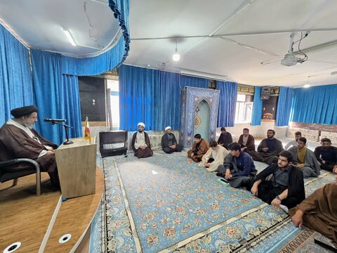 تصاویر/ درس اخلاق طلاب مدرسه علمیه امام خمینی رحمت الله علیه ماکو