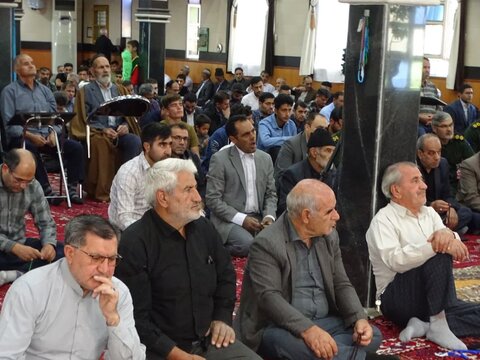 تصاویر/ آیین عبادی سیاسی نماز جمعه چهاربرج