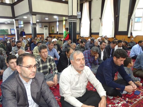 تصاویر/ آیین عبادی سیاسی نماز جمعه چهاربرج