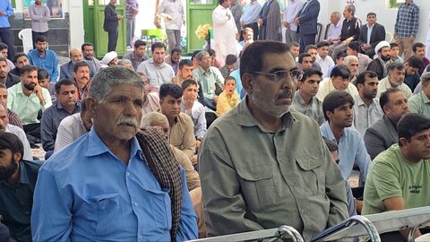 تصاویر/ اقامه نماز جمعه شهر ریگان