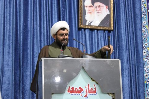 آیین عبادی سیاسی نماز جمعه دلگان