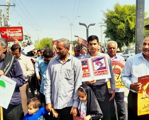 تصاویر/ اقامه نماز جمعه و راهپیمایی بشارت نصر شهر منوجان