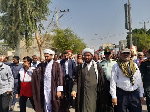 تصاویر/ اقامه نماز جمعه و راهپیمایی بشارت نصر شهر منوجان