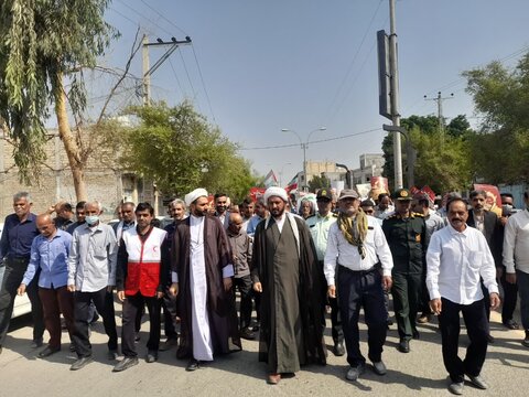 تصاویر/ اقامه نماز جمعه و راهپیمایی بشارت نصر شهر منوجان