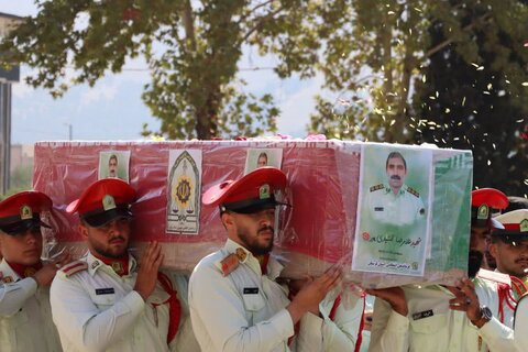 تصاویر وداع  باشکوه با شهید سرافراز انتظامی سرهنگ غلامرضا جمشیدی‌پور