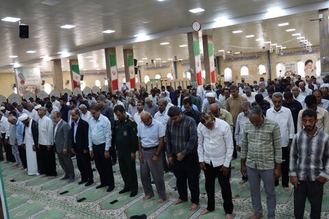 نمازجمعه بندر دیر به روایت تصویر