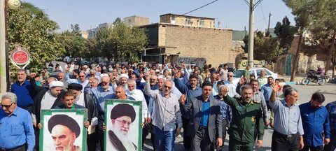 تصاویر/ نماز عبادی سیاسی جمعه بادرود و راهپیمایی جمعه بشارت نصر