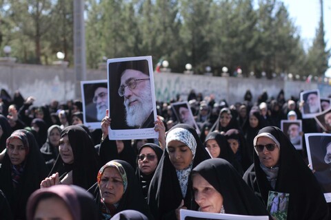 تصاویر| راهپیمایی روز جمعه نصر در بیرجند