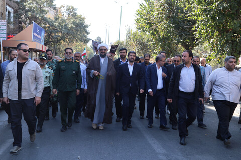 تصاویر / راهپیمایی «بشارت نصر» در همدان