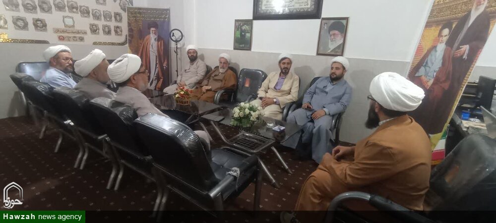 جلسه ماهانه مدرسه سفیران هدایت امام رضا(ع) ملایر برگزار شد+عکس