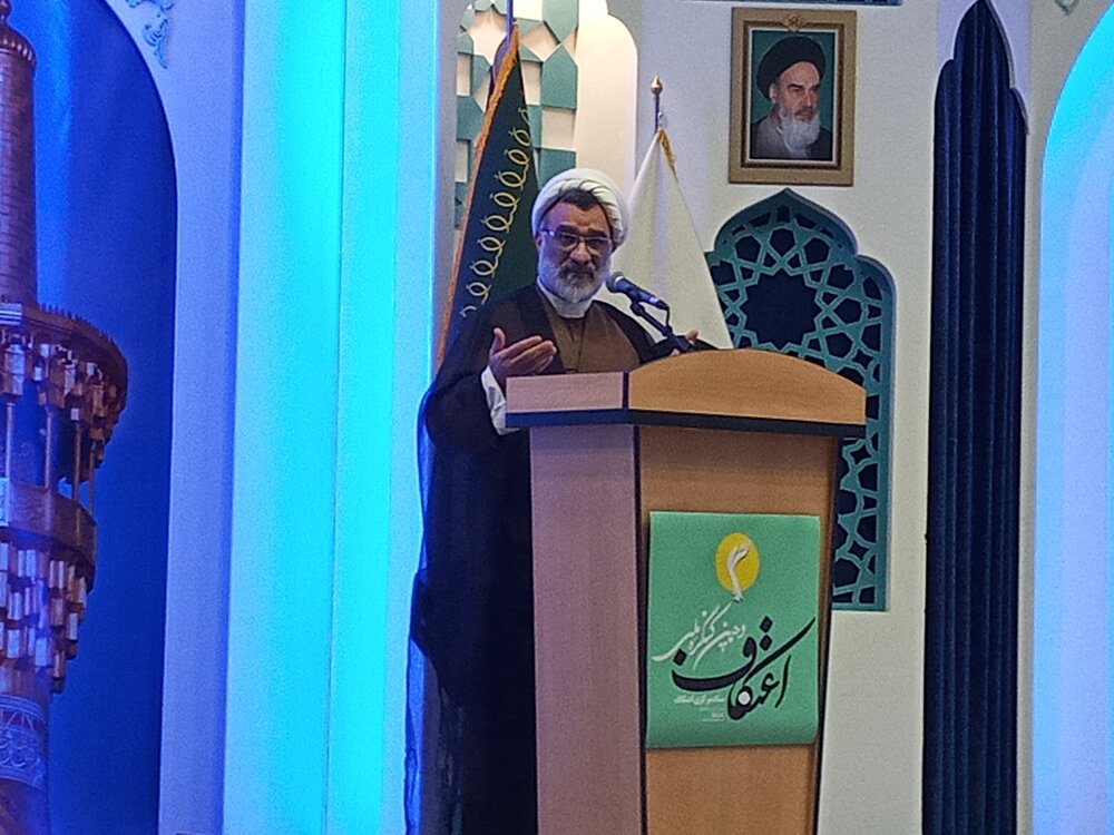 اعتکاف، نمونه‌ای از حکمرانی مردمی دینی است/ نخبگان محور پیشرفت علمی و فناوری کشور هستند