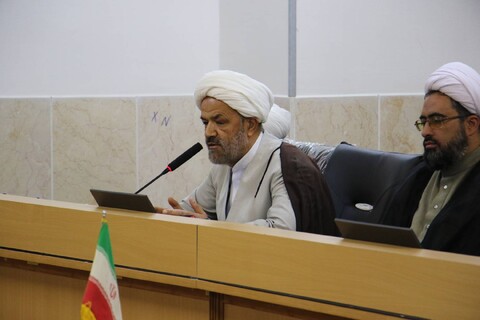 تصاویر|نشست تخصصی اعضای دبیرخانه حوزه پیشرو و سرآمد با حجت‌ الاسلام والمسلمین عابدی