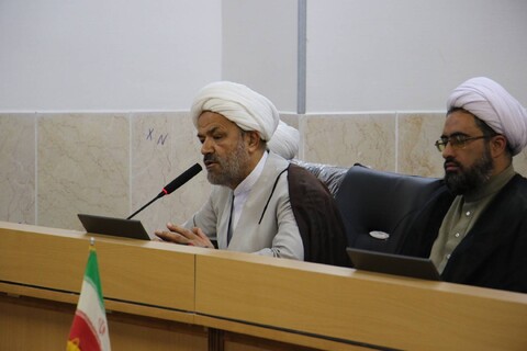 تصاویر|نشست تخصصی اعضای دبیرخانه حوزه پیشرو و سرآمد با حجت‌ الاسلام والمسلمین عابدی