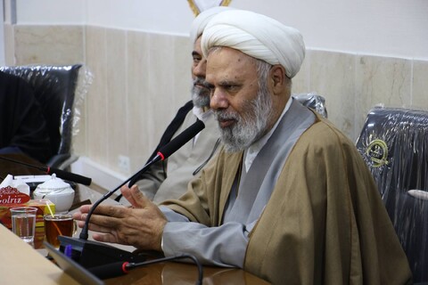 تصاویر|نشست تخصصی اعضای دبیرخانه حوزه پیشرو و سرآمد با حجت‌ الاسلام والمسلمین عابدی