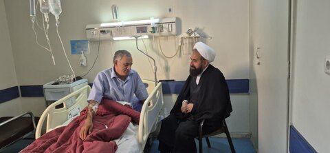 تصاویر/ دیدار مدیرکل بنیادشهید یزد با جانبازان در آسایشگاه