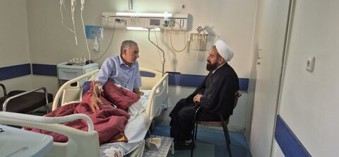 تصاویر/ دیدار مدیرکل بنیادشهید یزد با جانبازان در آسایشگاه