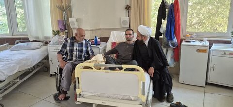 تصاویر/ دیدار مدیرکل بنیادشهید یزد با جانبازان در آسایشگاه