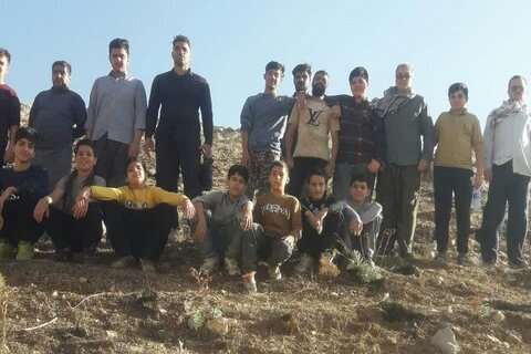 تصاویر/ جوانان هرسینی از حضور در مسجد طراز انقلاب تا تفریح در طبیعت