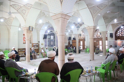 تصاویر| نشست جامعه روحانیت شیراز