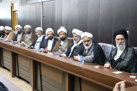 تصاویر|نشست تخصصی با آیت الله کعبی در حوزه علمیه اصفهان