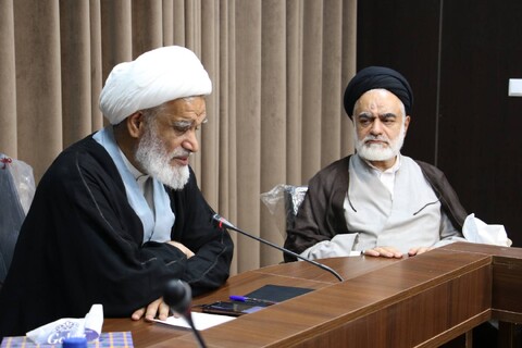 تصاویر|نشست تخصصی با آیت الله کعبی در حوزه علمیه اصفهان