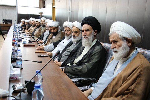 تصاویر|نشست تخصصی با آیت الله کعبی در حوزه علمیه اصفهان
