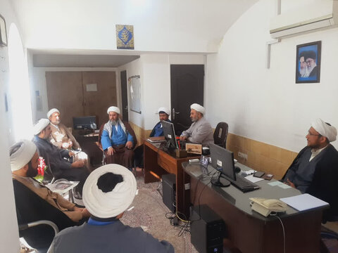 تصاویر/ بازدید مدیر و معاونان حوزه علمیه کاشان از مدارس علمیه این منطقه