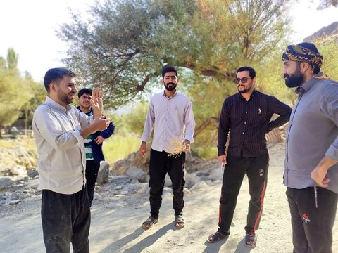 تصاویر/ کوهنوردی طلاب مدرسه علمیه آیت‌الله مدنی کاشانی(ره)