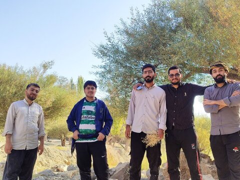 تصاویر/ کوهنوردی طلاب مدرسه علمیه آیت‌الله مدنی کاشانی(ره)