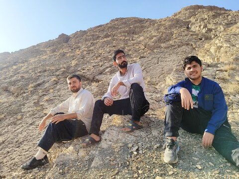 تصاویر/ کوهنوردی طلاب مدرسه علمیه آیت‌الله مدنی کاشانی(ره)