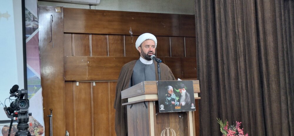 طلبه بدون لباس، مبلغ ناقص است؛ هشدار پناهی به مدیران مدارس