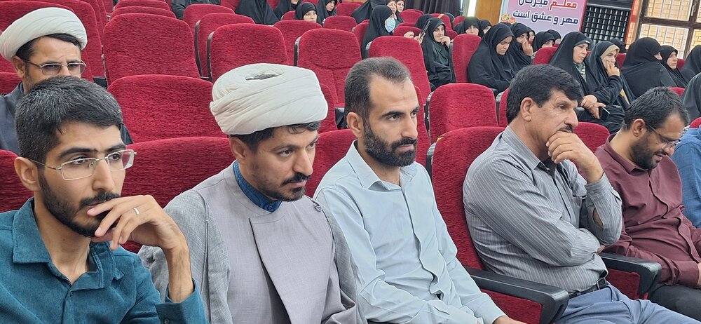 طلبه بدون لباس، مبلغ ناقص است؛ هشدار پناهی به مدیران مدارس