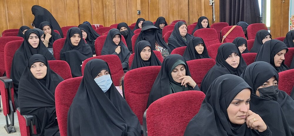 طلبه بدون لباس، مبلغ ناقص است؛ هشدار پناهی به مدیران مدارس