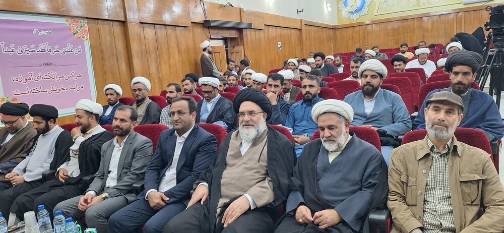 طلبه بدون لباس، مبلغ ناقص است؛ هشدار پناهی به مدیران مدارس