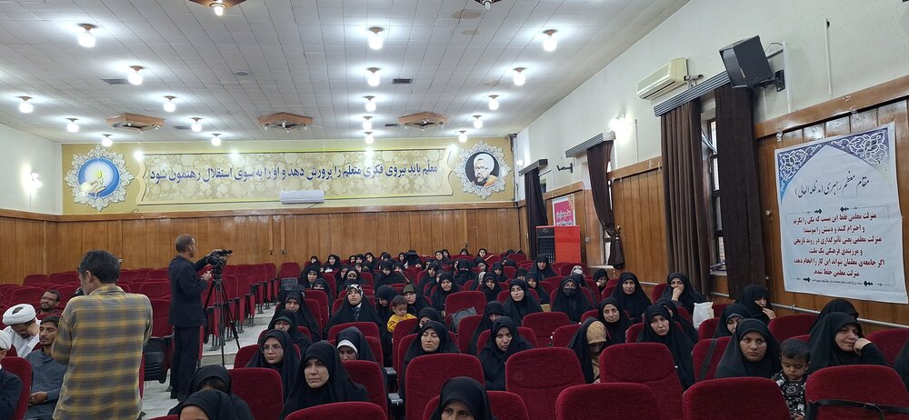 طلبه بدون لباس، مبلغ ناقص است؛ هشدار پناهی به مدیران مدارس