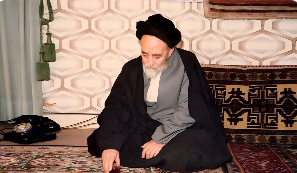 Təkallahlı, iradəsi ilə Allahın rənginə boyanmış insandır.