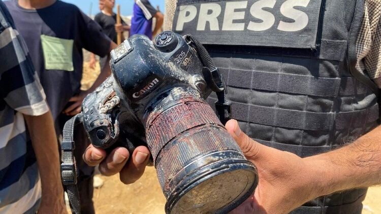 Papa Leo: Waandishi wa Habari wa Ghaza Wako Mstari wa Mbele wa Kuusambaza Ukweli