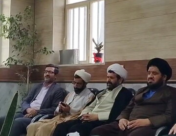 فیلم | دیدار مدیر حوزه علمیه امام موسی کاظم(ع) با فرمانده انتظامی برزک
